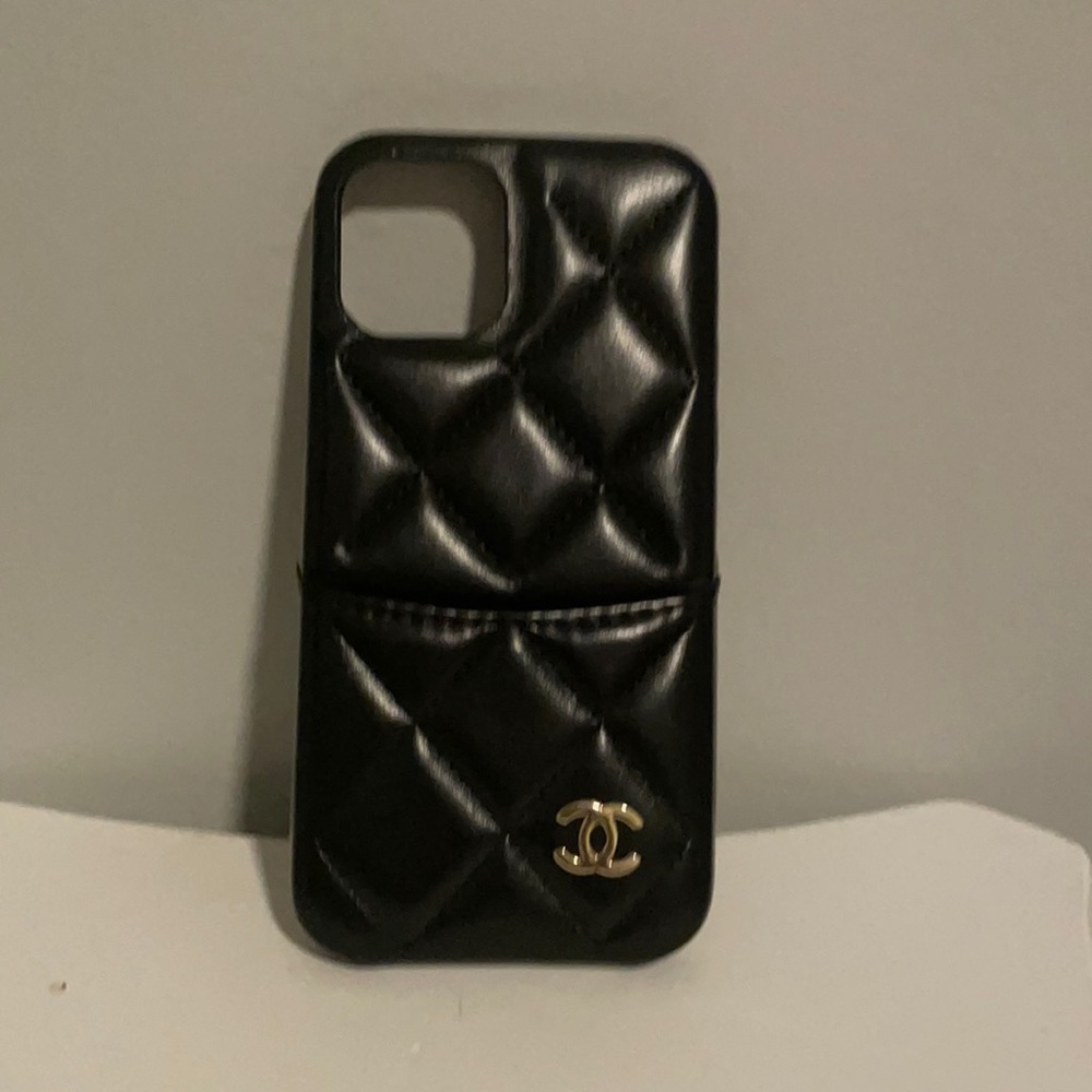 COPY - Chanel Phone Case - Picture 2 of 4